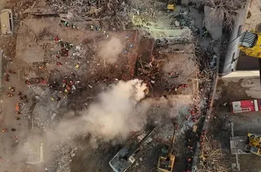 Konya'da Çöken Binayla İlgili Soruşturma !10 Sanık Hakkında Dava Açıldı!