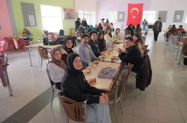 Konya'da Gençlik Meclisi Öğrencilere 'Fakülte Kahvaltıları 'Düzenliyor!