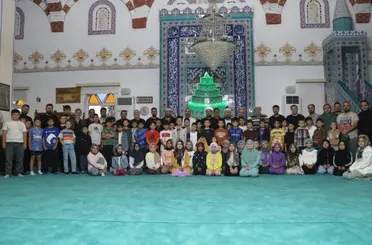 Konya'da "Güle Oynaya Camiye Gel" Coşkusu Camileri Çocuk Sesleriyle Doldurdu