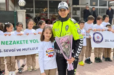 Konya’da Miniklerden Trafikte Nezaket Mesajı: “Öfkeye Fren, Nezakete Yol Ver”