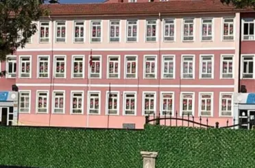 Konya’da Okulda Şiddet Skandalı: 8 Yaşındaki Öğrenciye Veli Saldırısı