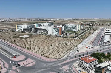 Konya'da Raylı Sistem Atağı! Şehir Hastanesi-Yeni Sanayi Tramvay Hattının %30’u Tamamlandı!