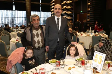 Konya’da Yetim Çocuklar İçin Kardeşlik Sofrası Kuruldu