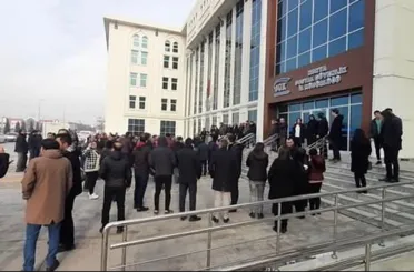 Konya'daki SSK memurları grevde