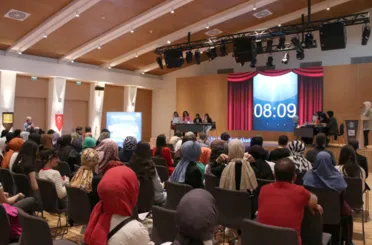 Lise Medeniyet Akademileri Münazara Yarışmasında Öğrenciler Kıyasıya Yarıştı