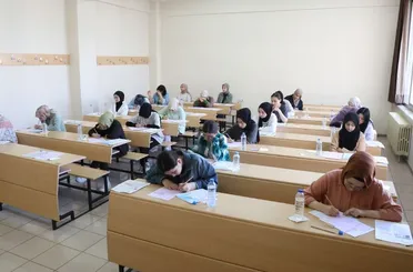 Lise Medeniyet Akademisi Öğrencileri YKS Provasında Ter Döktü 