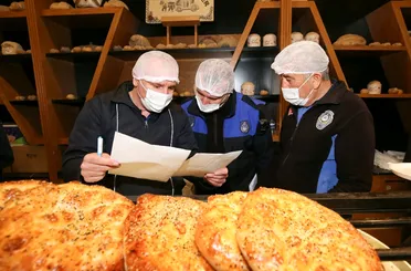 Meram Zabıta Ekipleri Gıda Güvenliği İçin Sahada