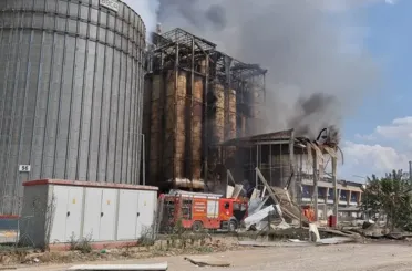 Sakarya'da fabrikada şiddetli patlamada 23 işçi yaralandı!