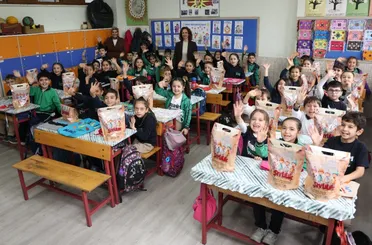 Şivlilik Sevinci Konya’nın 31 İlçesinde 220 Bin Çocuğun Yüzünü Güldürdü