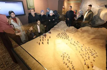 Taş Bina’daki Siyer Sergisi Konyalıların İlgi Odağı Oldu!