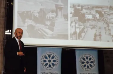 Türkiye Yazarlar Birliği’nde konuşan Prof. Dr. Kerim Çınar, şehir ve mekân ilişkisini anlattı.Kültür bilinci; daldan değil, kökten gelir