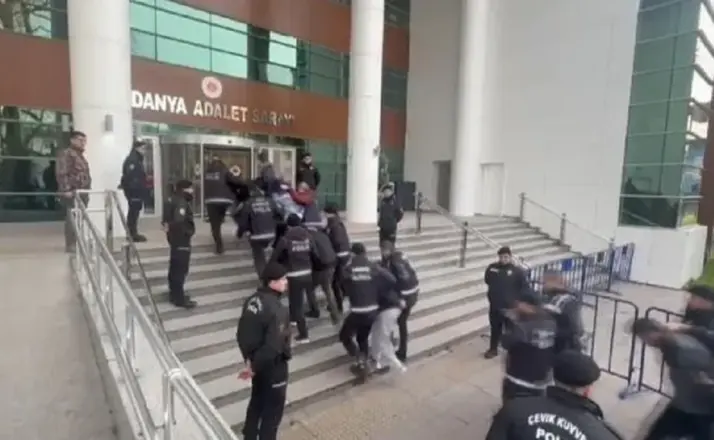 3 İlde Narkotik Operasyonu: 700 Polisle Şafak Baskını, 59 Tutuklama