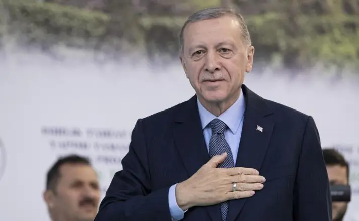 AK Parti’ye Dikkat Çeken Çağrı: “Dünya Malına Tamah Edenlerden Arının”