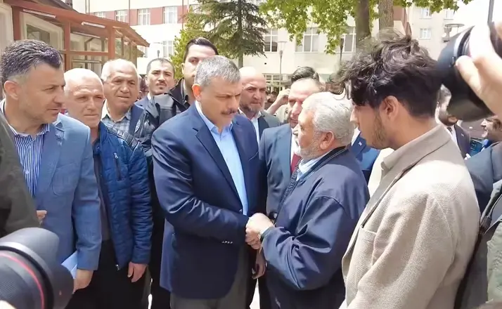 Bakan Çiftçi Arife Gününde Çumralılarla Bayramlaştı