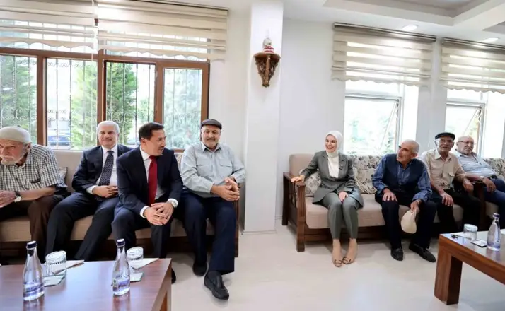 Bakan Göktaş'tan Karatay'daki Mahalle Konağına Ziyaret!