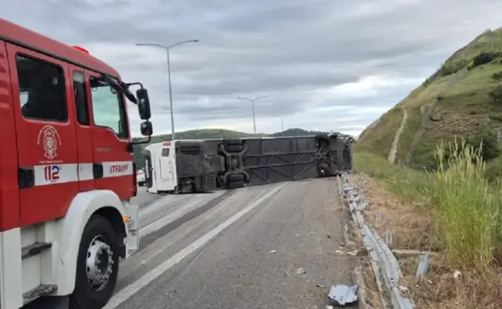 Balıkesir’de Yolcu Otobüsü Faciası: 38 Kişi Yaralandı