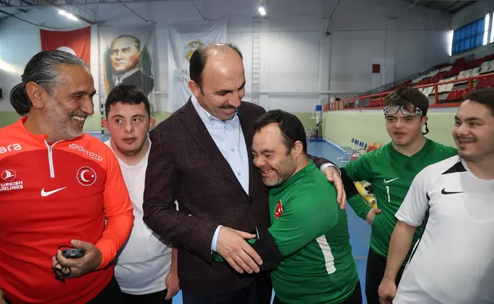 Başkan Altay: “Engelleri Birlikte Aşıyoruz” 