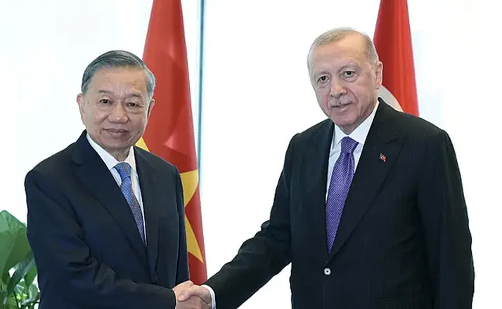 Cumhurbaşkanı Erdoğan’dan New York’ta Kritik Temaslar: Vietnam ve Libya Liderleriyle Görüştü