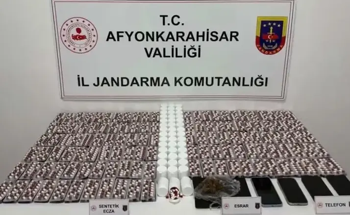 Konya Dahil 28 İlde Zehir Tacirlerine Darbe! 548 Kilo Uyuşturucu ve 2,7 Milyon Hap Ele Geçirildi!