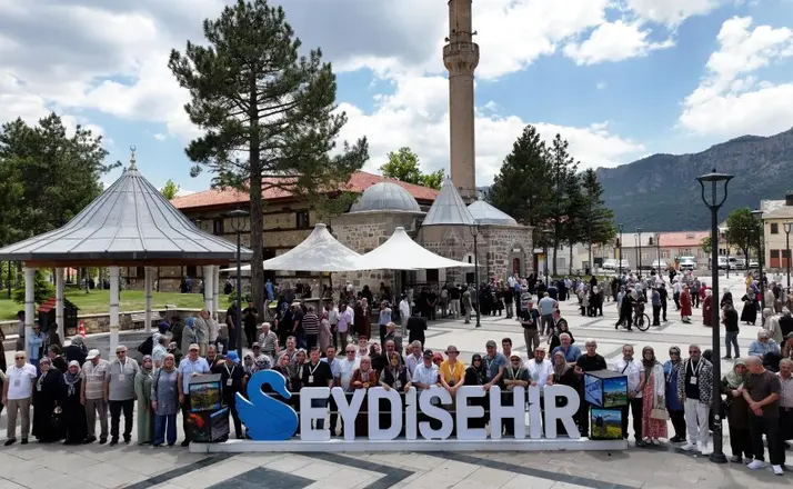 Konya’da 10 Bin Emekli Kültür Turlarında Buluştu: Tarihi ve Doğal Güzellikleri Keşfettiler