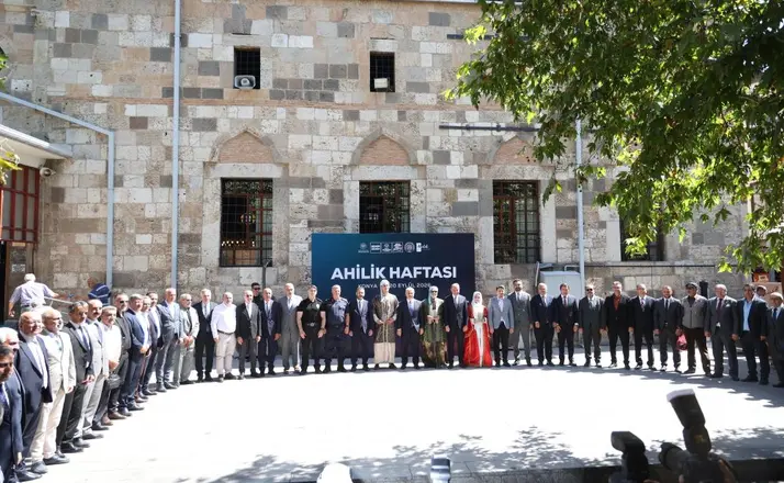 Konya’da Ahilik Haftası Coşkusu: Yılın Ahileri Ödüllerini Aldı