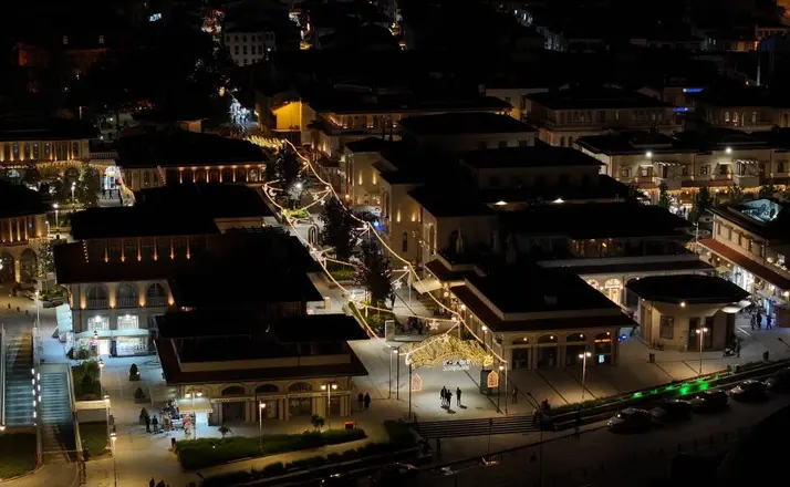 Konya’da Bayram Coşkusu Şehir Süslemeleriyle Yansıtıldı