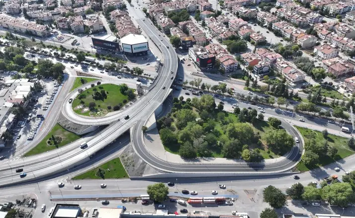 Konya’da İki Üst Geçidin Asfaltı Yenilendi: Ulaşım Güvenliği Artırıldı