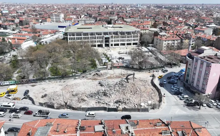 Konya’da Kentsel Dönüşüm Hamlesi: Beşyol Kavşağı’nda Yıkım Süreci Tamamlandı