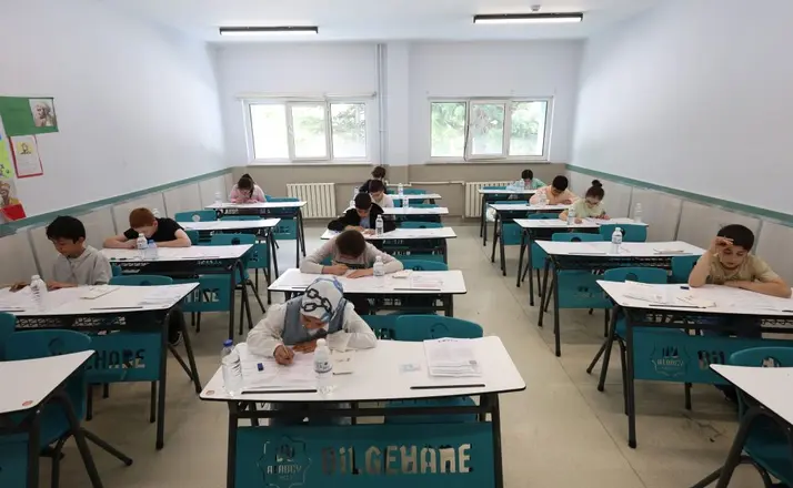 Konya’da “Umre Ödüllü Siyer Bilgi Yarışması”nda Final Heyecanı