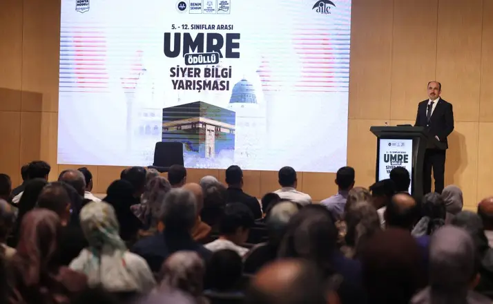 Konya'da Umre Ödüllü Siyer Yarışması Kazananları Kutsal Topraklara Uğurlanıyor