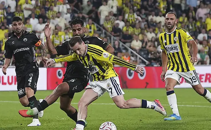Konyaspor, Fenerbahçe deplasmanında farklı kaybetti!