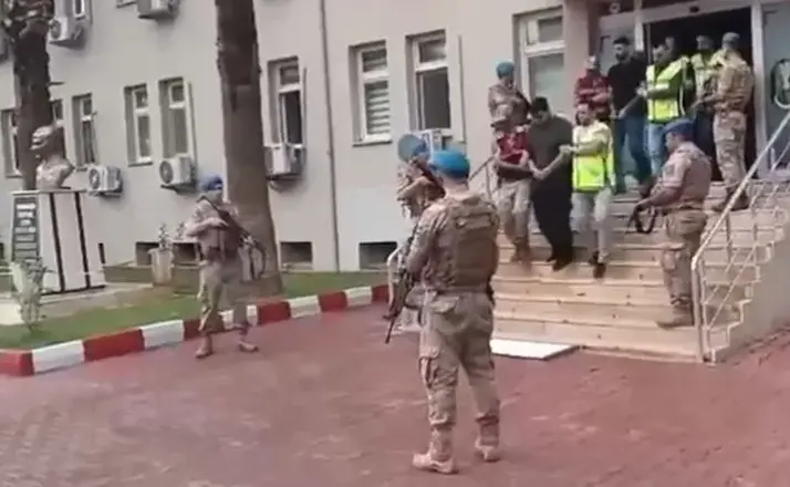 Sosyal Medyada 700 Milyon TL'lik Dolandırıcılık İddiasına Operasyon: 15 Gözaltı