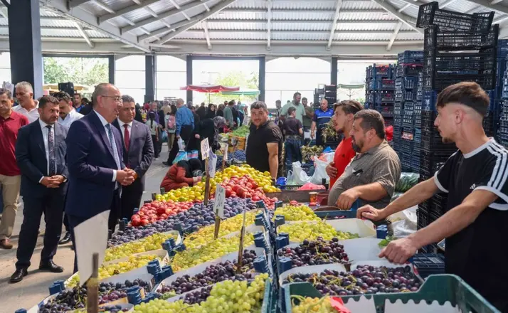 Uzunharmanlar Kapalı Pazarı Yenilendi! Konya'da 154 Esnafa Modern Pazar Alanı