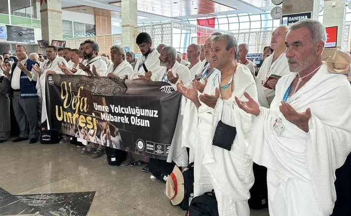 Vefa Umresi’nde İlk Kafile Dualarla Kutsal Topraklara Uğurlandı