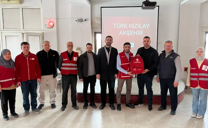 Yaren Arama Kurtarma’dan Kızılay’a Anlamlı Ziyaret