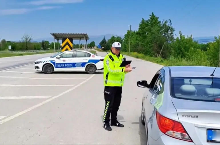 2025’in İlk 4 Ayında Trafik Denetimleri! 37 Bin Araç ve Sürücüye İşlem Yapıldı!