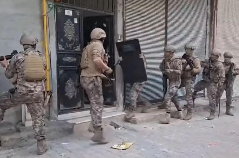 49 İlde DEAŞ Terör Örgütüne Ağır Darbe! 210 Şüpheli Gözaltına Alındı!