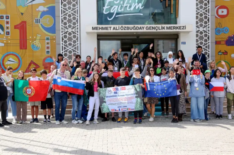 5 Farklı Ülkeden Gelen Öğrenci Ve Eğitmenler;Mega’ya Ve Meram’a Hayran Kaldılar