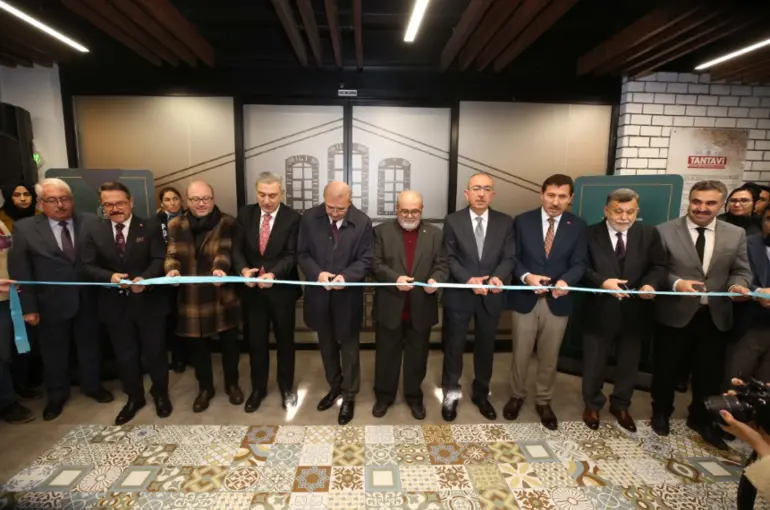 Ankara ve İstanbul’dan sonra Konya’da bir ilk! “ANADOLU ARİFLERİ VE ALİMLERİ” YAZMA ESERLER SERGİSİ TANTAVİ’DE AÇILDI