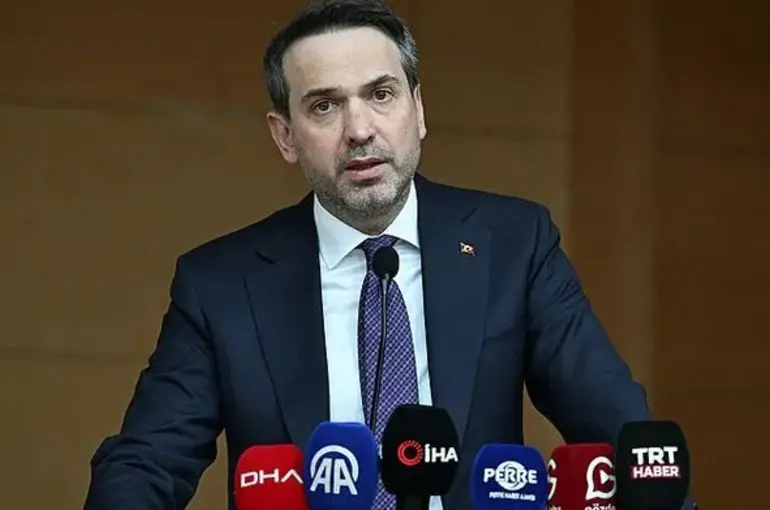 Bakan Bayraktar: Enerjide 3 yıllık yol haritası belirlendi