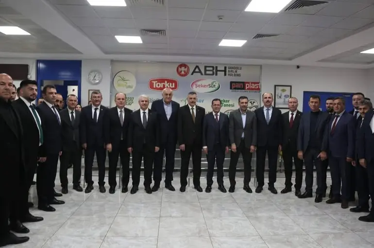 Bakan Çiftçi Çumra Şeker Fabrikasını Ziyaret etti