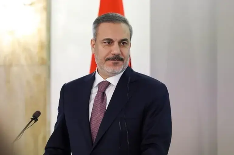 Bakan Fidan İran ve İngiliz Dışişleri Bakanları ile görüştü!