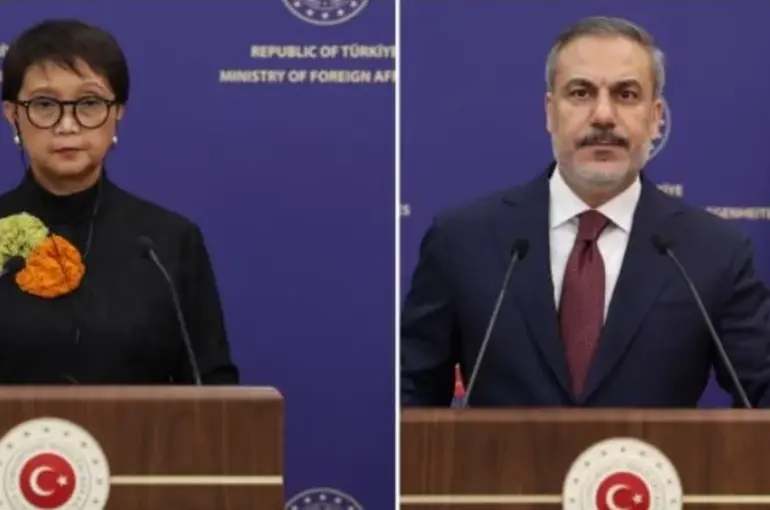 Bakan Fidan: Türkiye olarak İsrail'e açılan soykırım davasına müdahil olacağız!