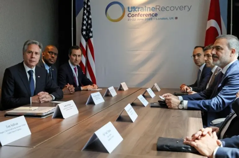 Bakan Hakan Fidan ABD'li mevkidaşı ile görüştü! Londra'da kritik temas ! Masada hangi konular var?