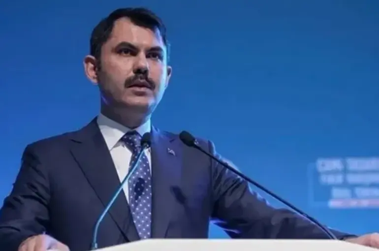 Bakan Kurum’dan CHP Lideri Özel’e Tepki: “Boş Söz Değil, Eser Konuşuyor”