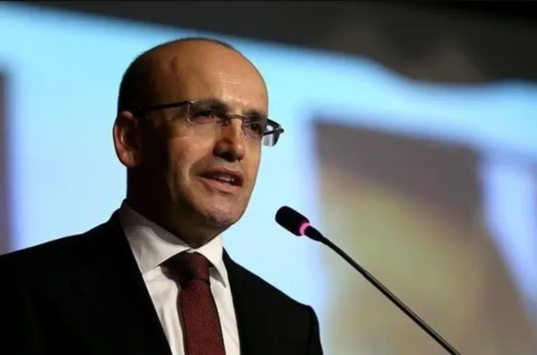 Bakan Şimşek'ten merakla beklenen 2024 asgari ücret zammı mesajı