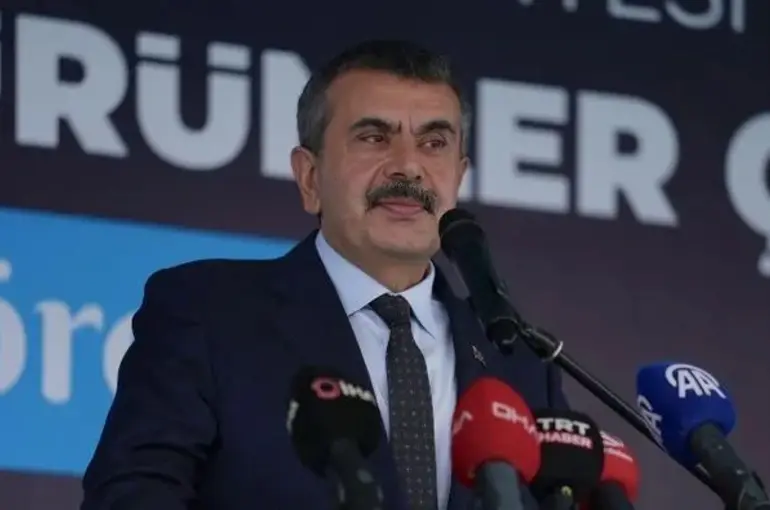 Bakan Tekin: Okul Kayıt Ücreti Yasal Değil! 30 Bin Temizlik Personeli Alınacak! 