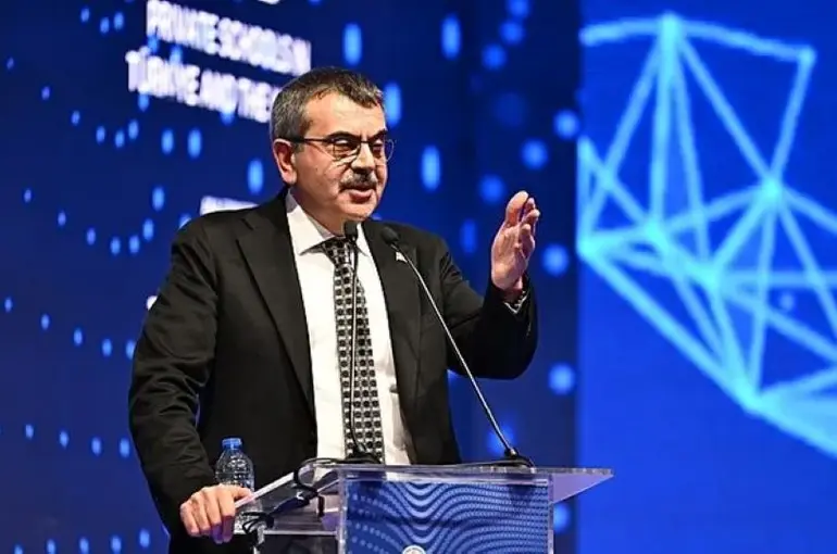 Bakan Tekin'den Özel Okullara Fahiş Fiyat Uyarısı!