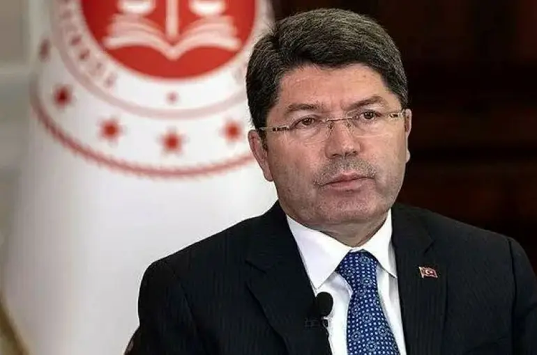 Bakan Tunç Duyurdu: Yol Kesene 3 Yıl, Düğünde Ateş Açana 5 Yıla Kadar Hapis!