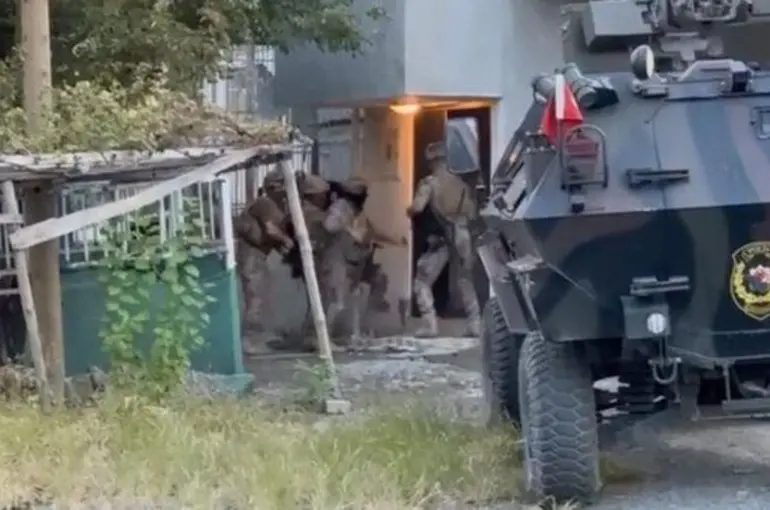 Bakan Yerlikaya: 15 ilde terör örgütüne yönelik operasyon 37 gözaltı